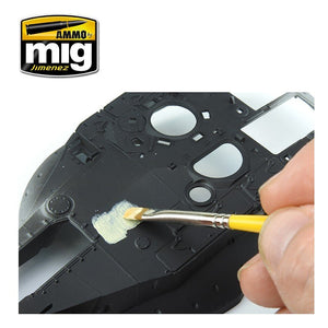 Ammo of Mig 2033 ANTI-SLIP PASTE - SAND COLOR FOR 1/35 – image 5