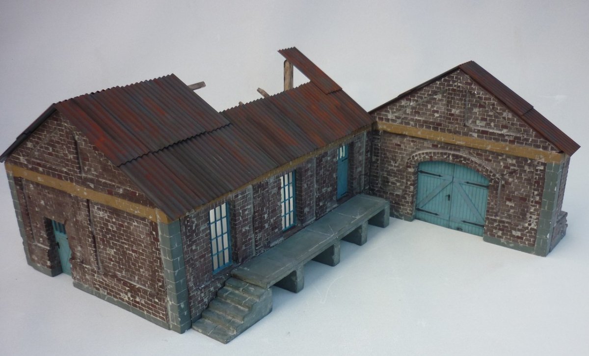 RT-Diorama 35211 Freight Shed (Modular System) 1/35 – imagen 5