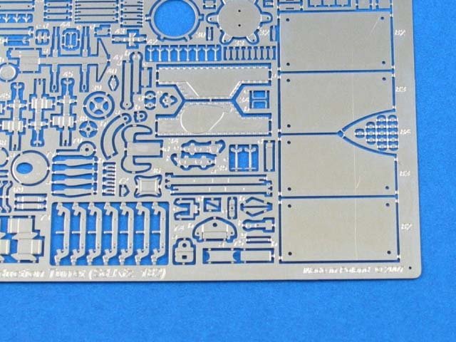 Aber 48035 Pz.Kpfw.VI, Ausf.B TIGER II z wieżą produkcyjną Tamiya 1/48 – zdjęcie 5