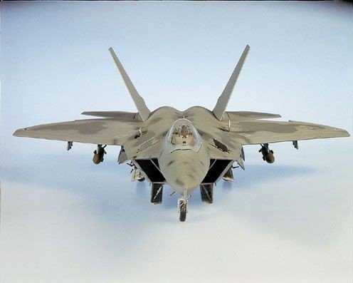 Italeri 1207 F-22 Raptor 1/72 – image 3