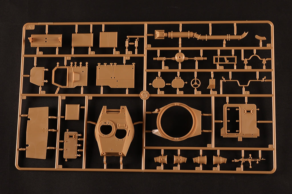 Hobby Boss 84573 LAV300 Canon Cockerill 90 mm 1/35 – image 7