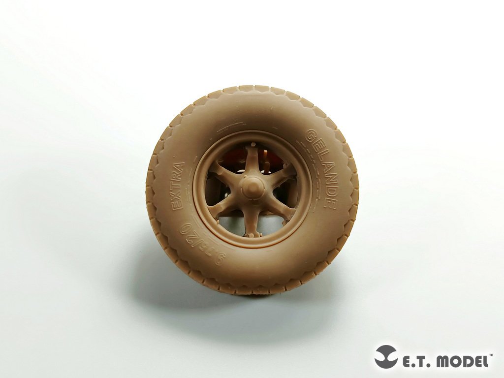 E.T. Model P35-134 WWII German Sd.Kfz.7(8t) Sagged Front Wheels &amp;amp; Spare Wheel Type.3 for Dragon / Trumpeter kit 1/35 – immagine 4