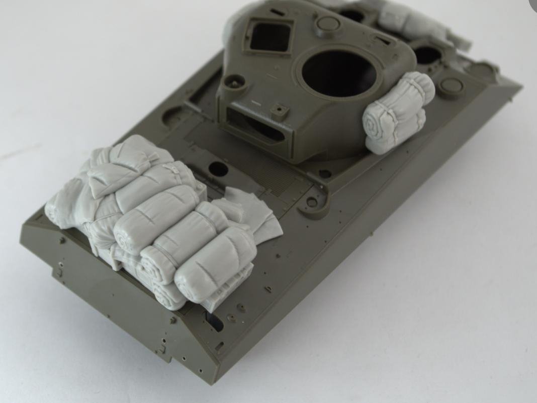 Panzer Art RE35-479 Stowage set for M4 “Sherman” (British Army) 1/35 – immagine 3
