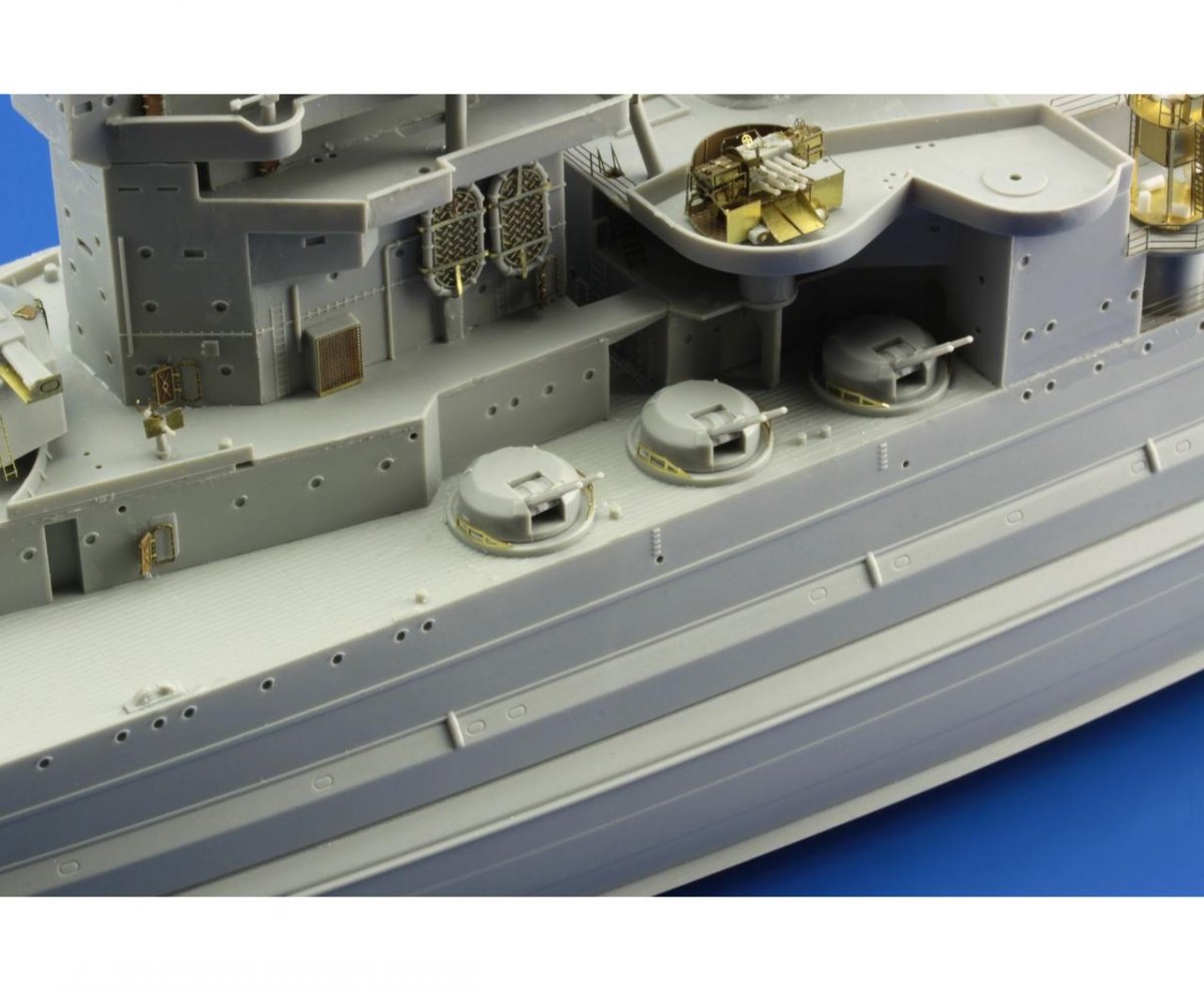 Eduard 53149 HMS Queen Elizabeth 1943 pt 5 - deck &amp;amp; main batteries TRUMPETER 1/350 – immagine 8