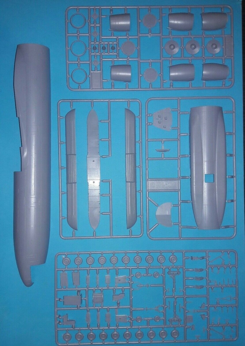 AMP 14405 McDonnell Douglas DC-10 Air Tanker 1/144 – imagen 2