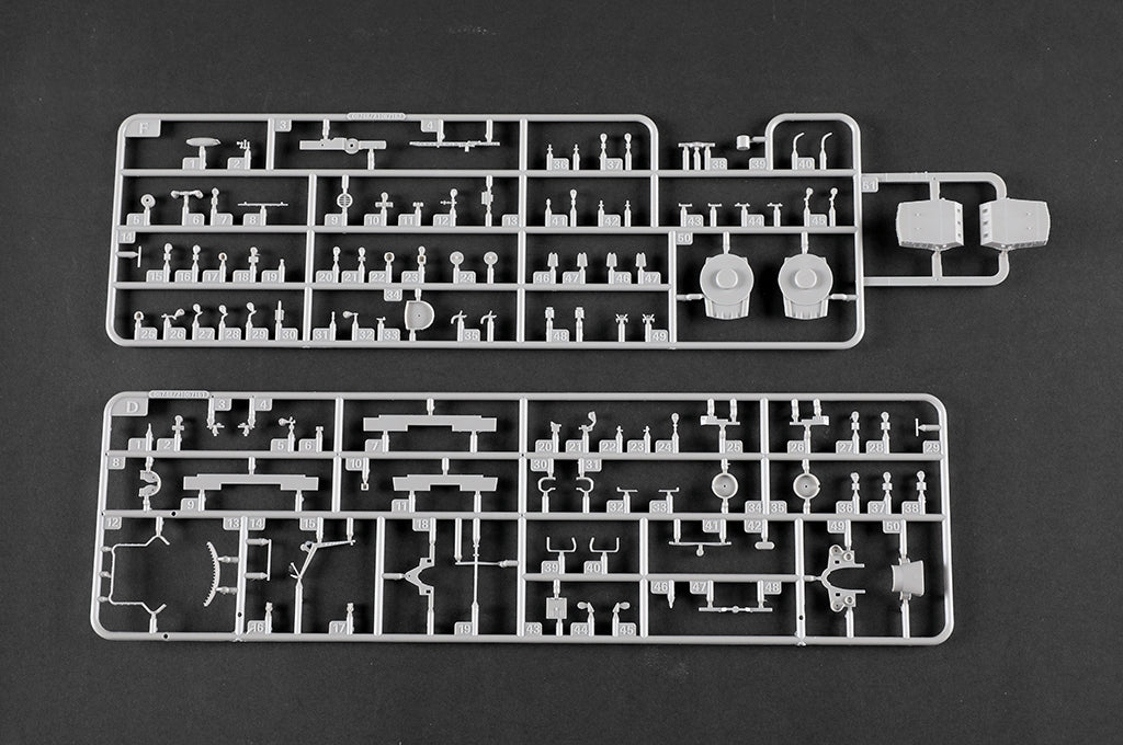 Trumpeter 06749 USS Iowa BB-61 1/700 – image 5