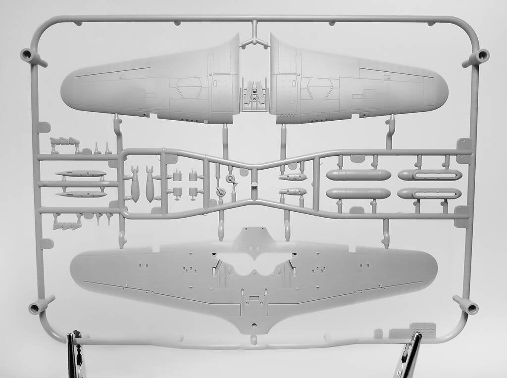 Arma Hobby 70054 Hurricane MkII A/B/C/ &amp;quot;Dieppe&amp;quot; Delux Set 1/72 – immagine 5