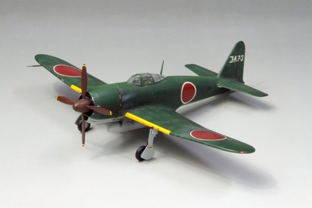 Fine Molds FP35 IJN Planned Interceptor Mitsubishi A7M2 &amp;#39;Reppu&amp;#39; Sam 1/72 – image 4