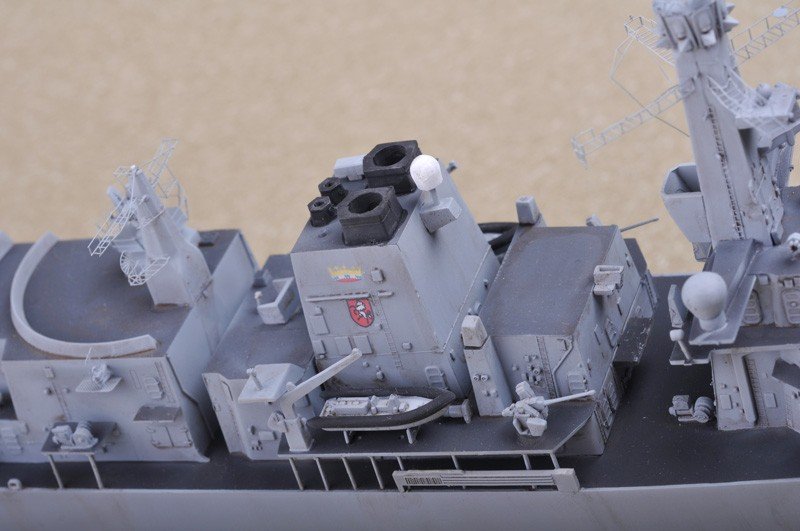 Trumpeter 04544 HMS Type 23 Frigate Kent F78 1/350 – immagine 3