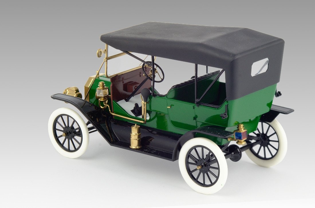 ICM 24002 Model T 1911 Touring, American Passenger Car 1/24 – Bild 4