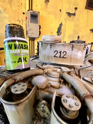 AK Interactive AK325 DARK UMBER PIN WASH 35ML – image 2