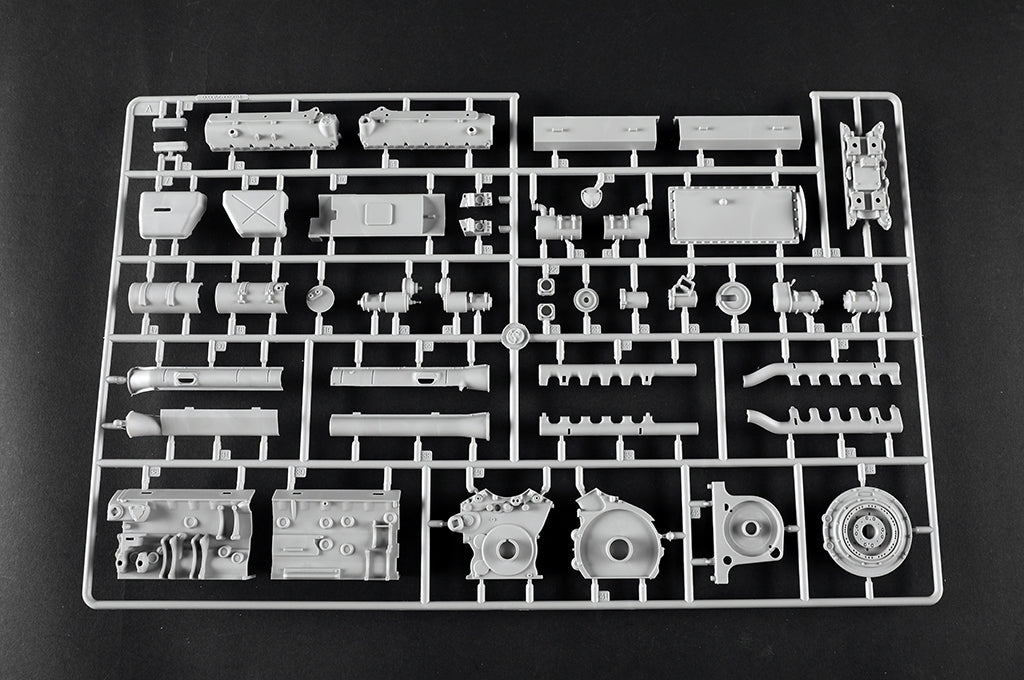 Trumpeter 00948 German Tiger II Heavy Tank - Porsche Turret Early Production 1/16 – Bild 46