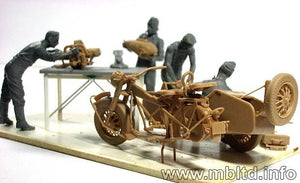 Master Box 3560 German motocycle repair team 1/35 – Bild 10
