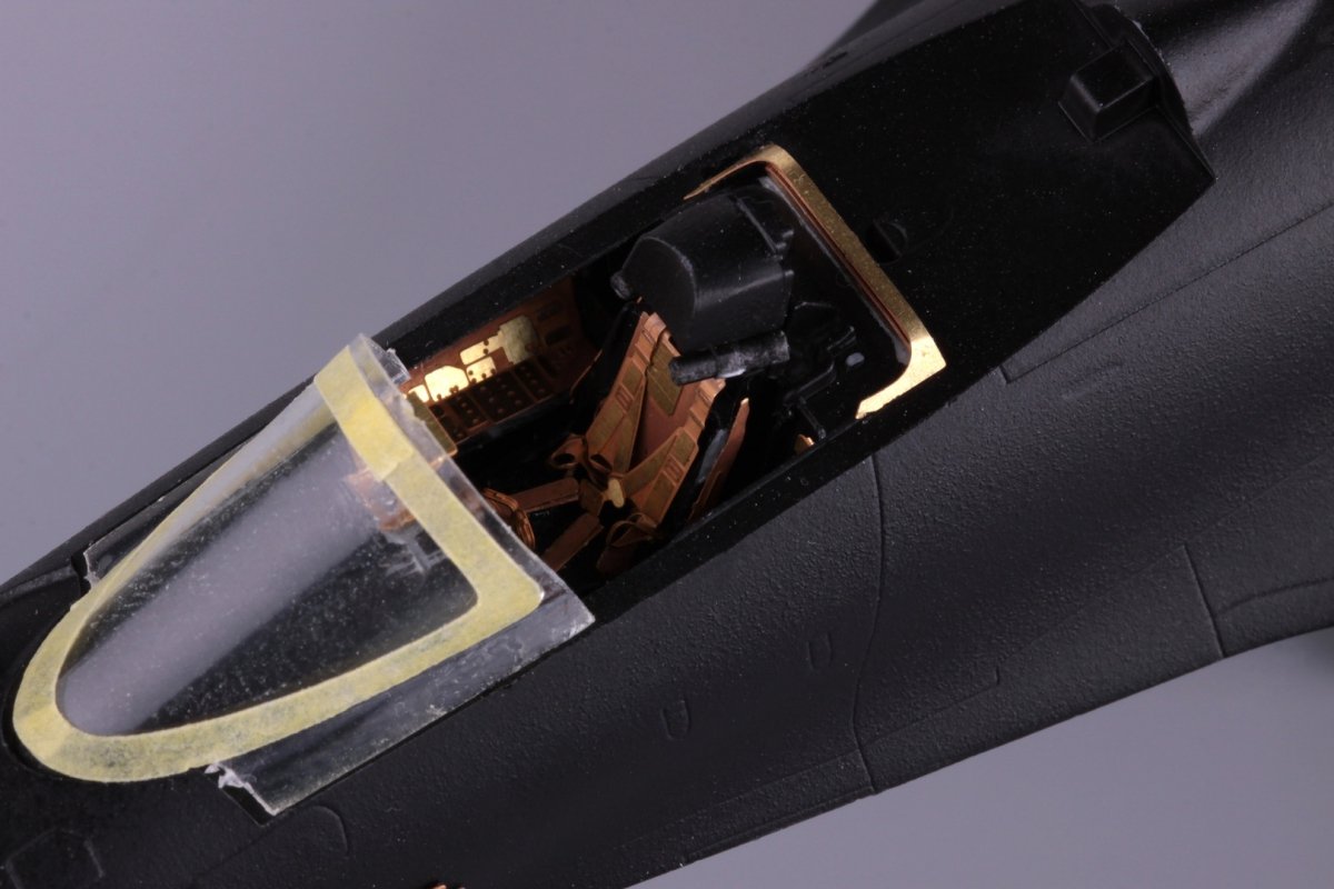Eduard 73580 Su-33 Flanker D ZVEZDA 1/72 – Bild 7