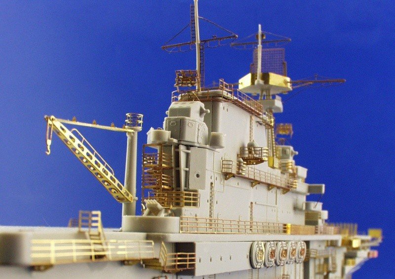Eduard 53005 US Aircraft Carrier Hornet 1/350 Trumpeter – image 10