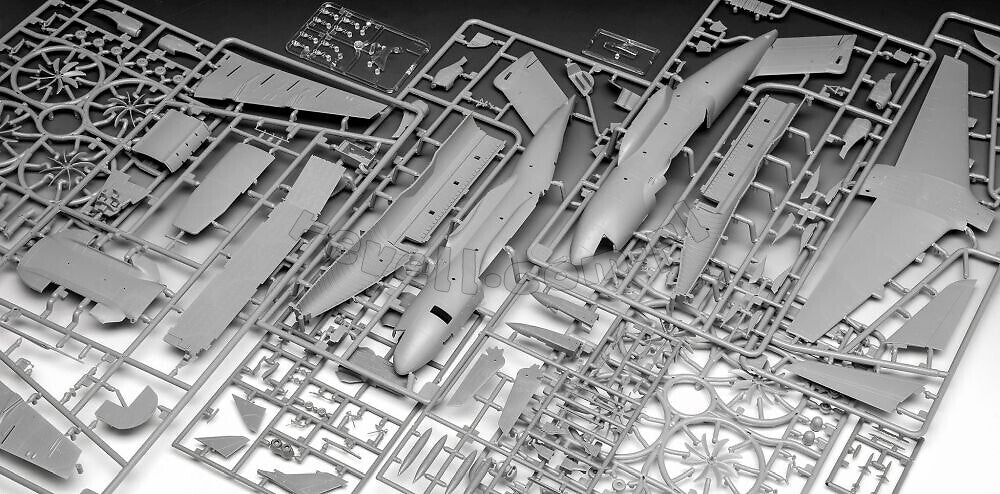 Revell 03789 Air Defender Set (Airbus A400M &amp;amp; Tornado) 1/144 – image 10