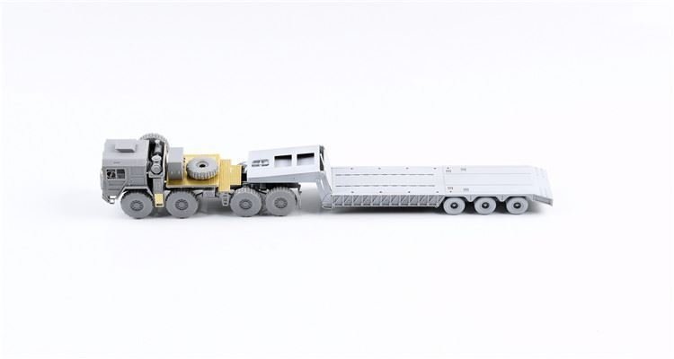 Modelcollect UA72341 German MAN KAT1M1014 8*8 HIGH-Mobility off-road truck with M870A1 semi-trailer 1/72 – Bild 12