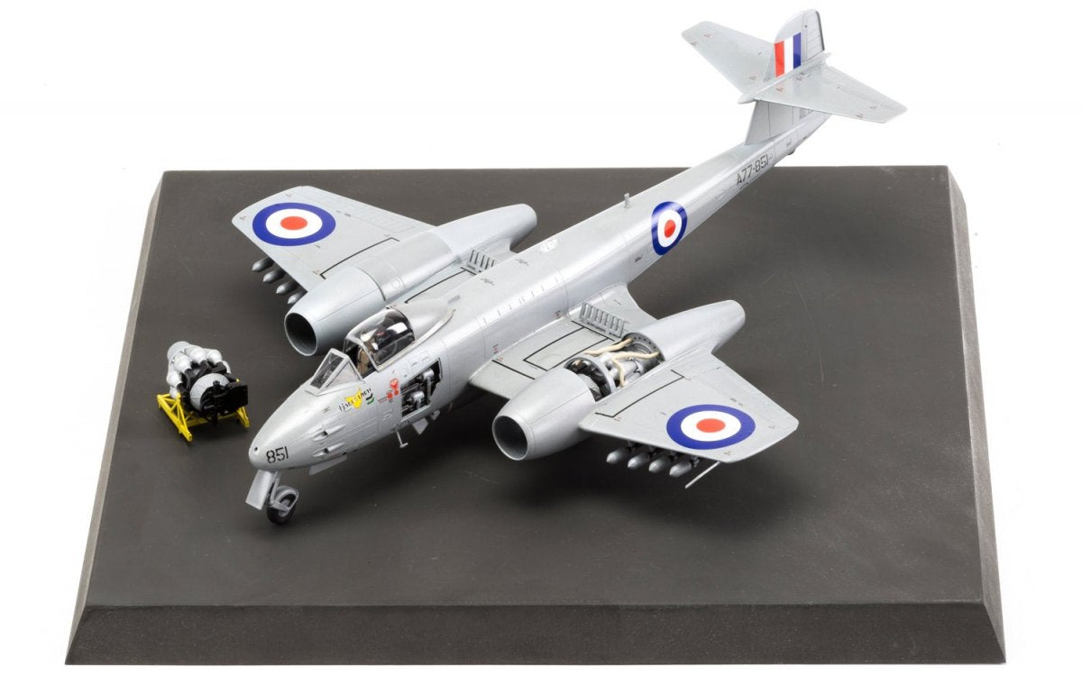 Airfix 09184 Gloster Meteor F8 Korean War 1/48 – Bild 2