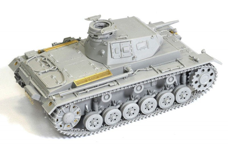 Dragon 6631 Pz.Kpfw. III Ausf. E France 1940 1/35 – image 5