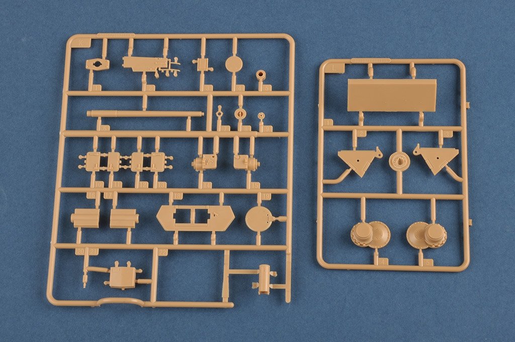 Hobby Boss 80151 Char allemand Type III/IV à châssis hybride et petite tourelle, échelle 1/35  – image 7