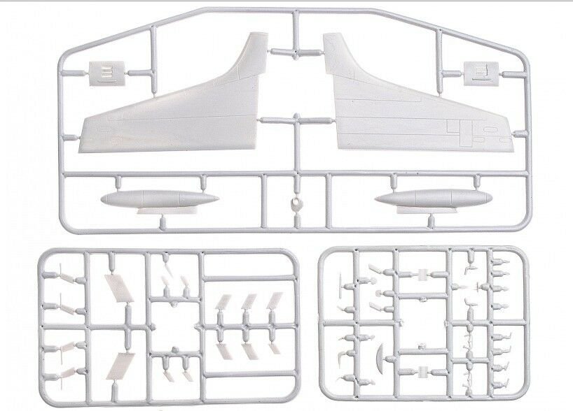 A-model 72022 Ilyushin IL-22M 1/72 – immagine 4