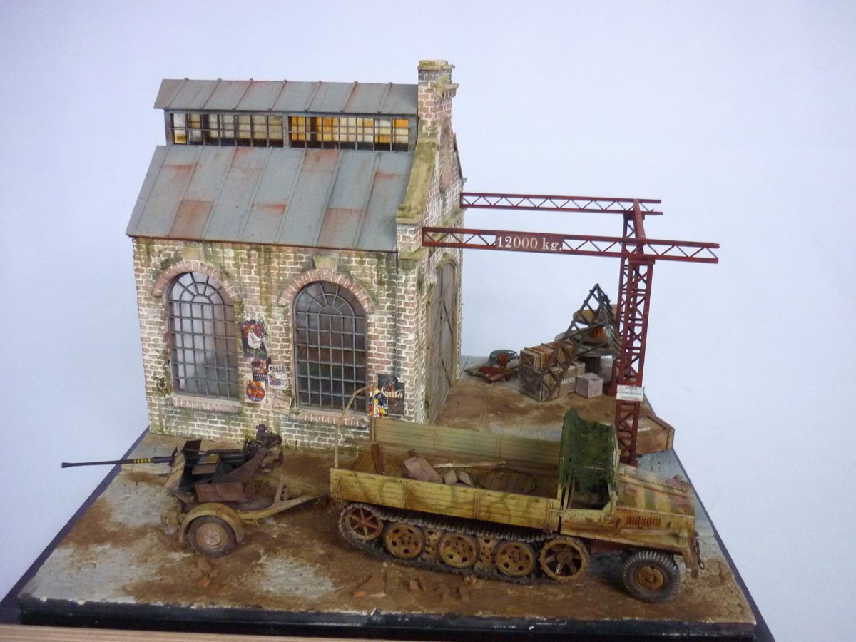RT-Diorama 35292 Diorama-Base: &amp;quot;Railroad Shed&amp;quot; 1/35 – imagen 10