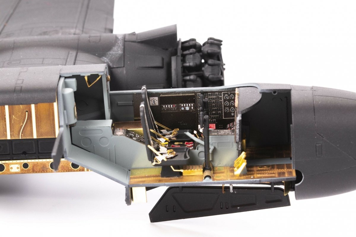 Eduard 491262 B-26K Invader ICM 1/48 – immagine 5