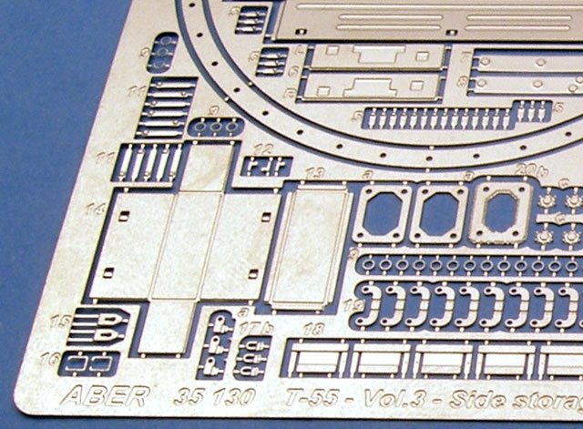 Aber 35130 Zasobniki do radzieckiego czolgu sredniego T-55A cz.3 zest.dodatkowy (TAM,TRU) 1/35 – imagen 2