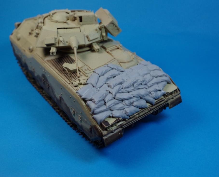Panzer Art RE35-242 Sand armor for M2 “Bradley” 1/35 – zdjęcie 2