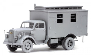 Dragon 6790 WWII German Ambulance Truck 1/35 – Bild 3