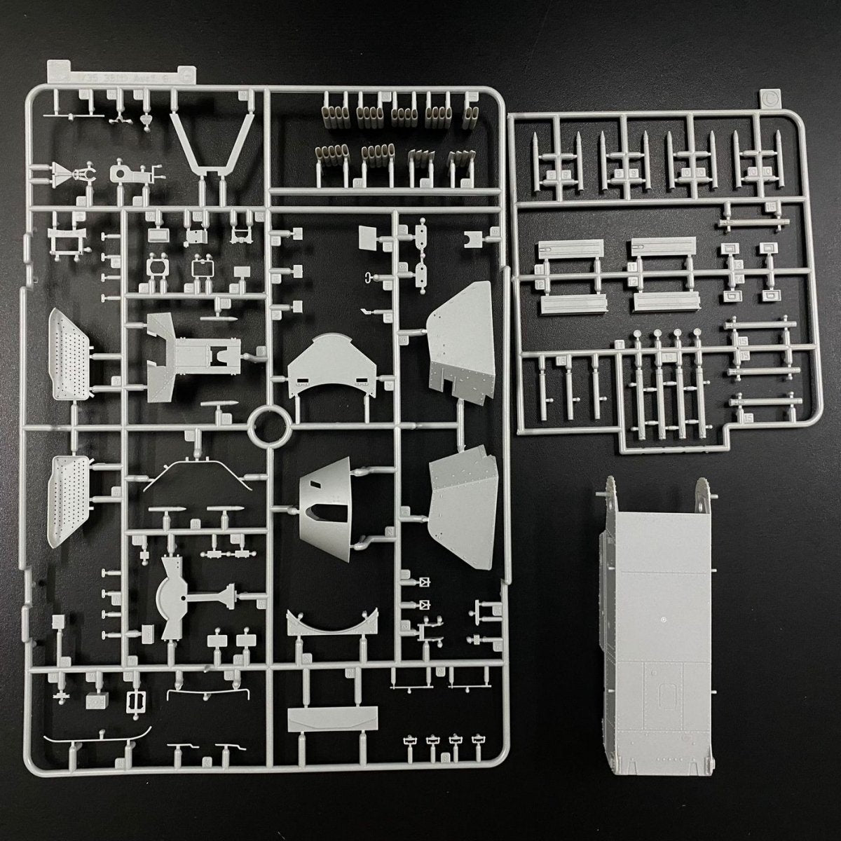 Dragon MD003 Sd.Kfz.138 Panzerjager MARDER III H w/Interior 1/35 – imagen 7