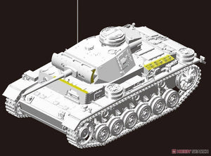 Dragon 6957 Pz.Kpfw.III Ausf.L s.Pz.Abt.502 Leningrad 1942 1/35 – imagen 4