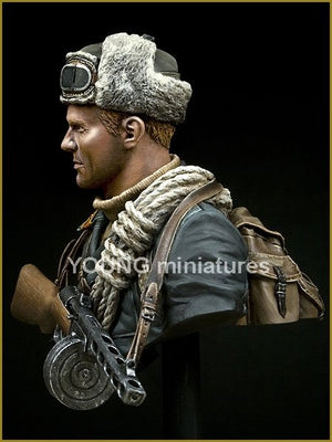 Young Miniatures YM1827 SOVIET MOUNTAINEER OFFICER 1942 1/10 – imagen 2