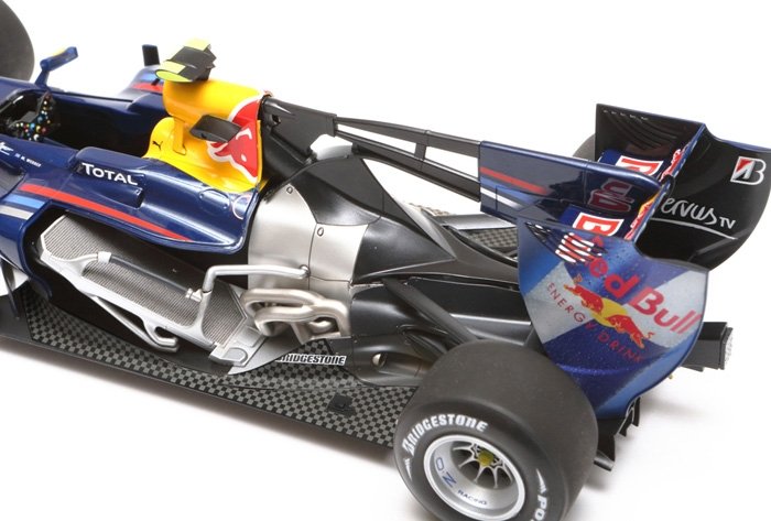 Tamiya 20067 Red Bull Racing Renault RB6 1/20 – image 3
