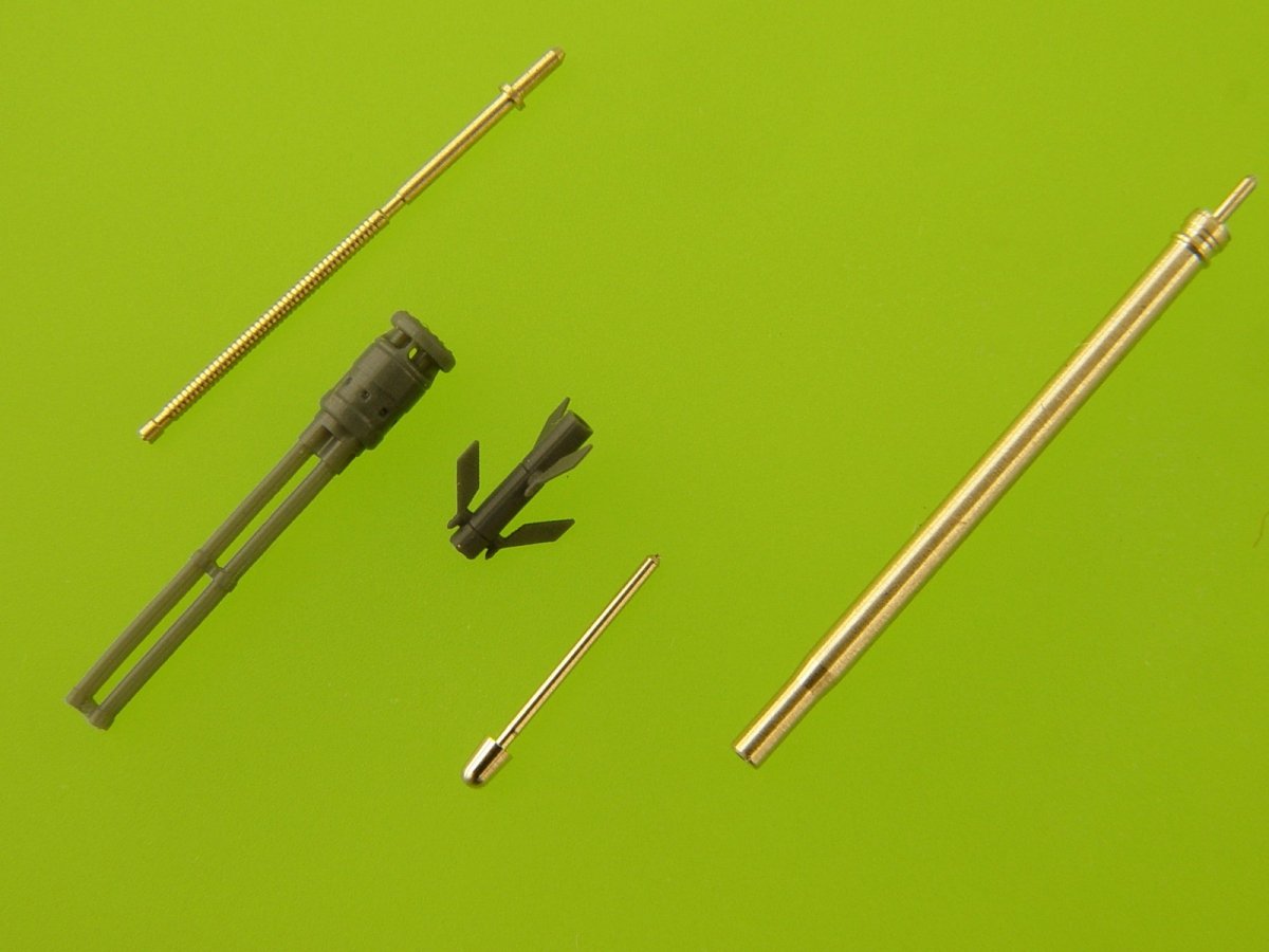 Master AM-48-126 Mi-24 (Hind D/E) - JakB-12.7 machine gun barrel and DUAS probe (metal and resin parts) 1/48 – Bild 5