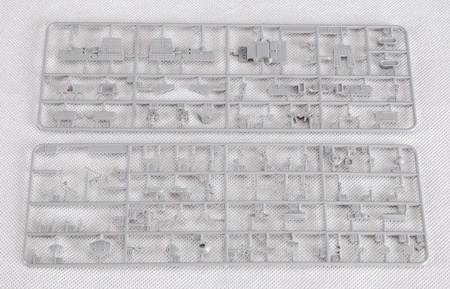 Trumpeter 05720 Russian Navy Slava Class Cruiser Moskva 1/700 – immagine 9