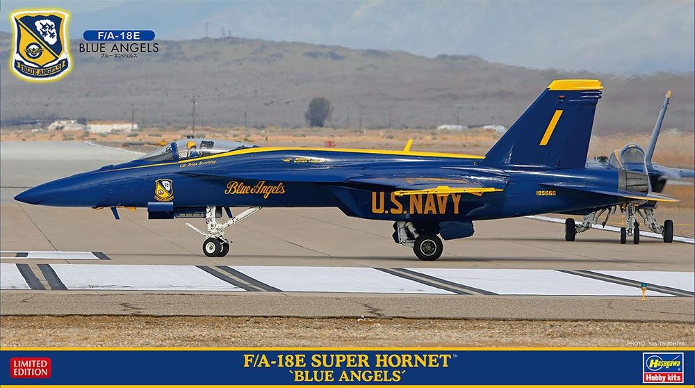 Hasegawa 02467 F/A-18E Super Hornet "Blue Angels" Limited Edition 1/72