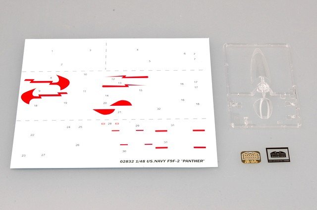 Trumpeter 02832 US.NAVY F9F-2 PANTHER 1/48 – Bild 3