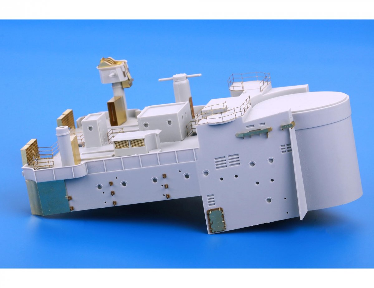 Eduard 53197 HMS Hood pt. 7 partie supérieure principale TRUMPETER 1/200 – image 4