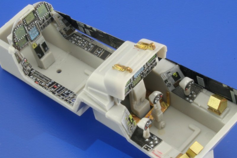 Eduard 49334 F/ A-18F interior 1/48 Hasegawa – Bild 6