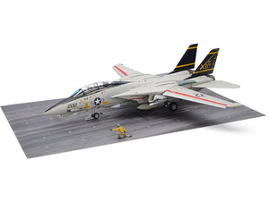 Tamiya 61122 Grumman F-14A Tomcat (Late Model) Carrier Launch Set 1/48 – image 4