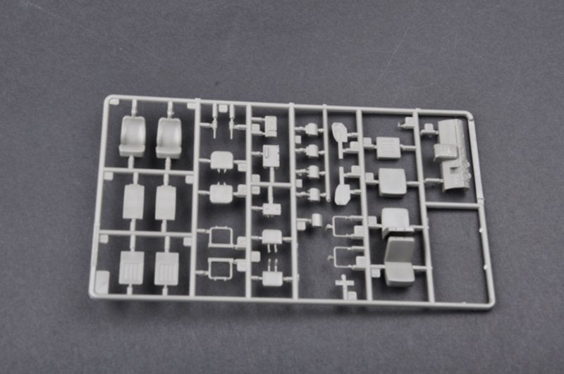 Trumpeter 05518 JGSDF type 73 Light Truck (Police) 1/35 – Bild 9