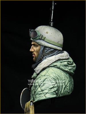 Young Miniatures YM1874 German Fallschirmjäger Eastfront 1943 1/10 – zdjęcie 3