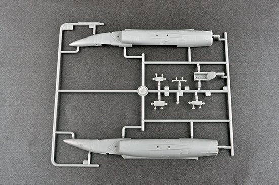 Trumpeter 01684 Nanchang Q-5 Yi 1/72 – zdjęcie 7