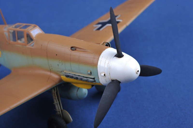 Trumpeter 02293 Messerschmitt Bf 109F-4/Trop 1/32 – image 11