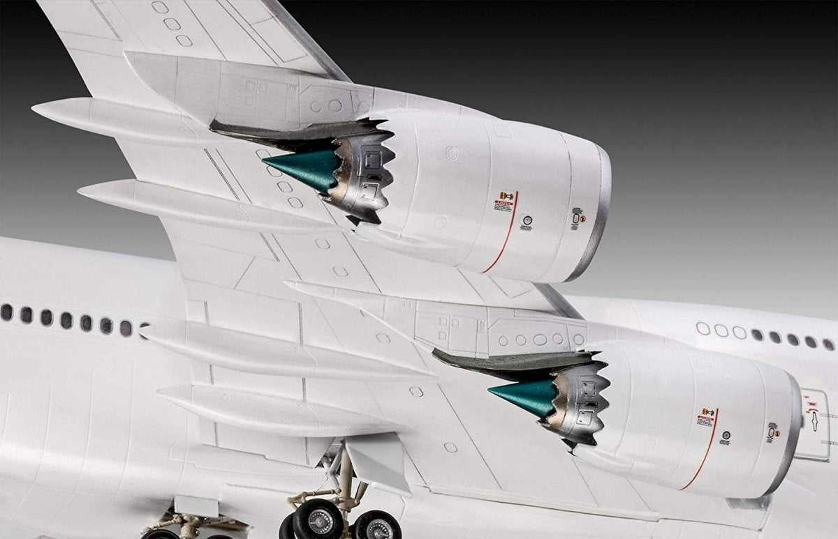 Revell 03891 Boeing 747-8 Lufthansa Nouvelle livrée (1/144) – image 5