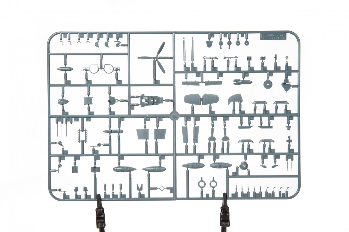 Eduard 70154 Bf 109F-2 ProfiPACK 1/72 – immagine 15