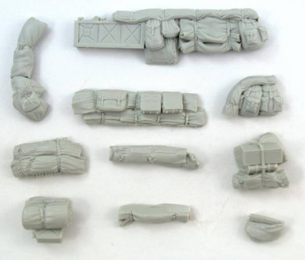 Panzer Art RE35-496 Stowage set for Sd.Kfz 251C 1/35 – immagine 3