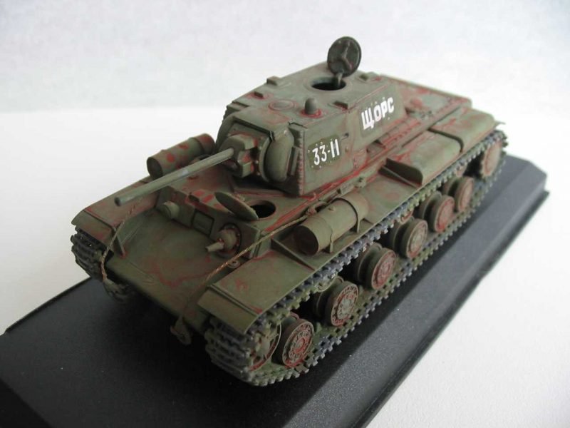 PST 72013 KV-1A Heavy tank 1/72 – immagine 4
