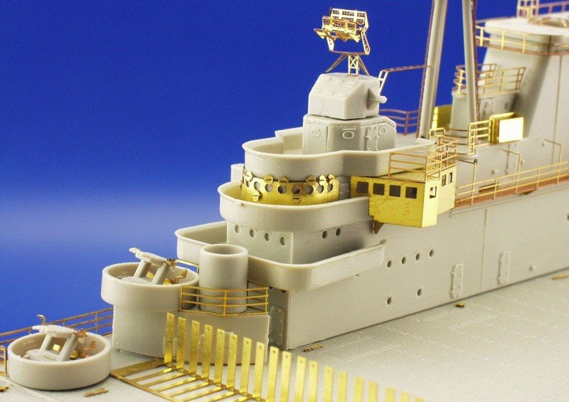 Eduard 53005 US Aircraft Carrier Hornet 1/350 Trumpeter – image 7
